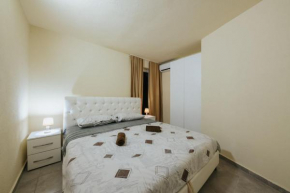 APARTMENT B2